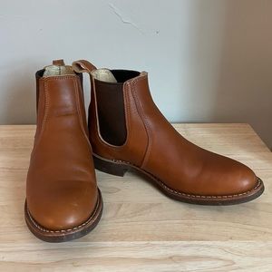 Red Wing Heritage 6" Chelsea boot in Pecan Boundary